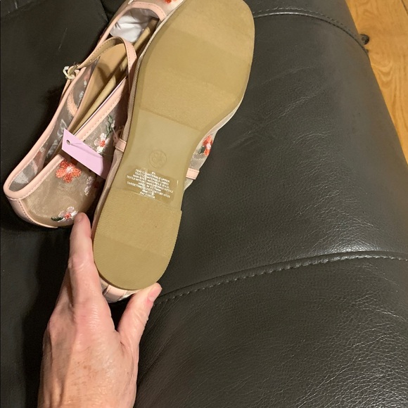 Embroidered Pink Floral Mary Jane Flats size 8.5 new - Picture 4 of 5